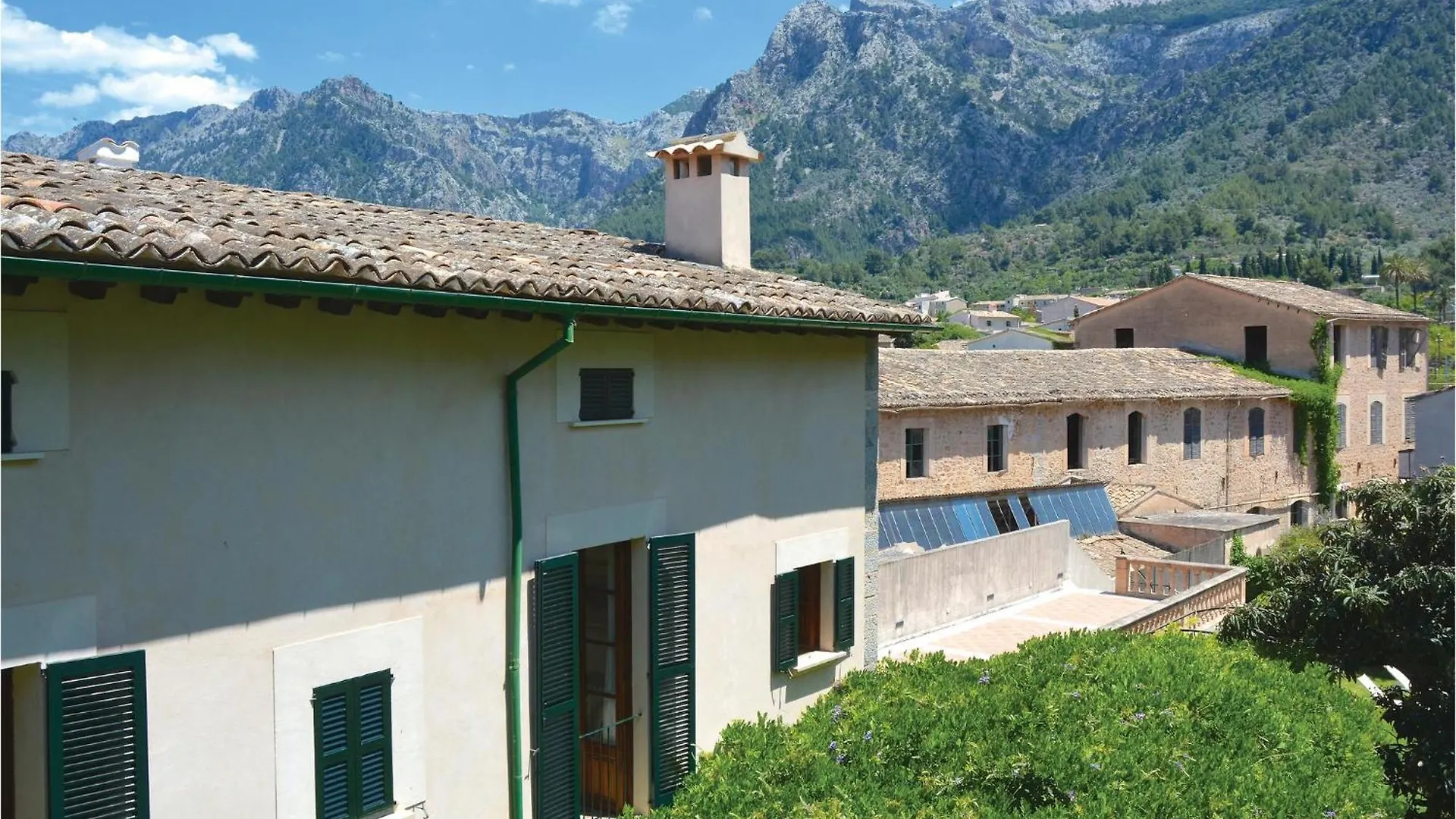 Сasa de vacaciones Awesome Home In Soller With Outdoor Swimming Pool