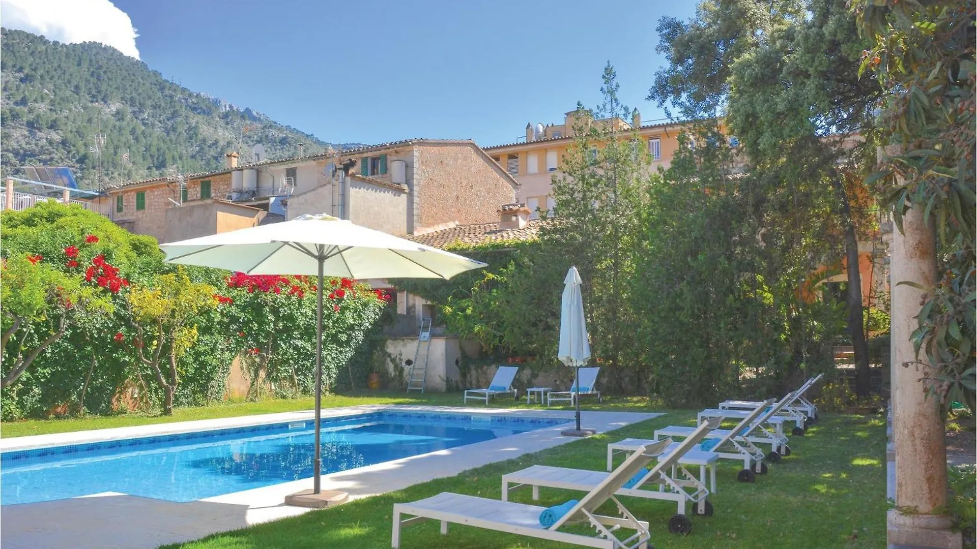 Awesome Home In Soller With Outdoor Swimming Pool Сasa de vacaciones