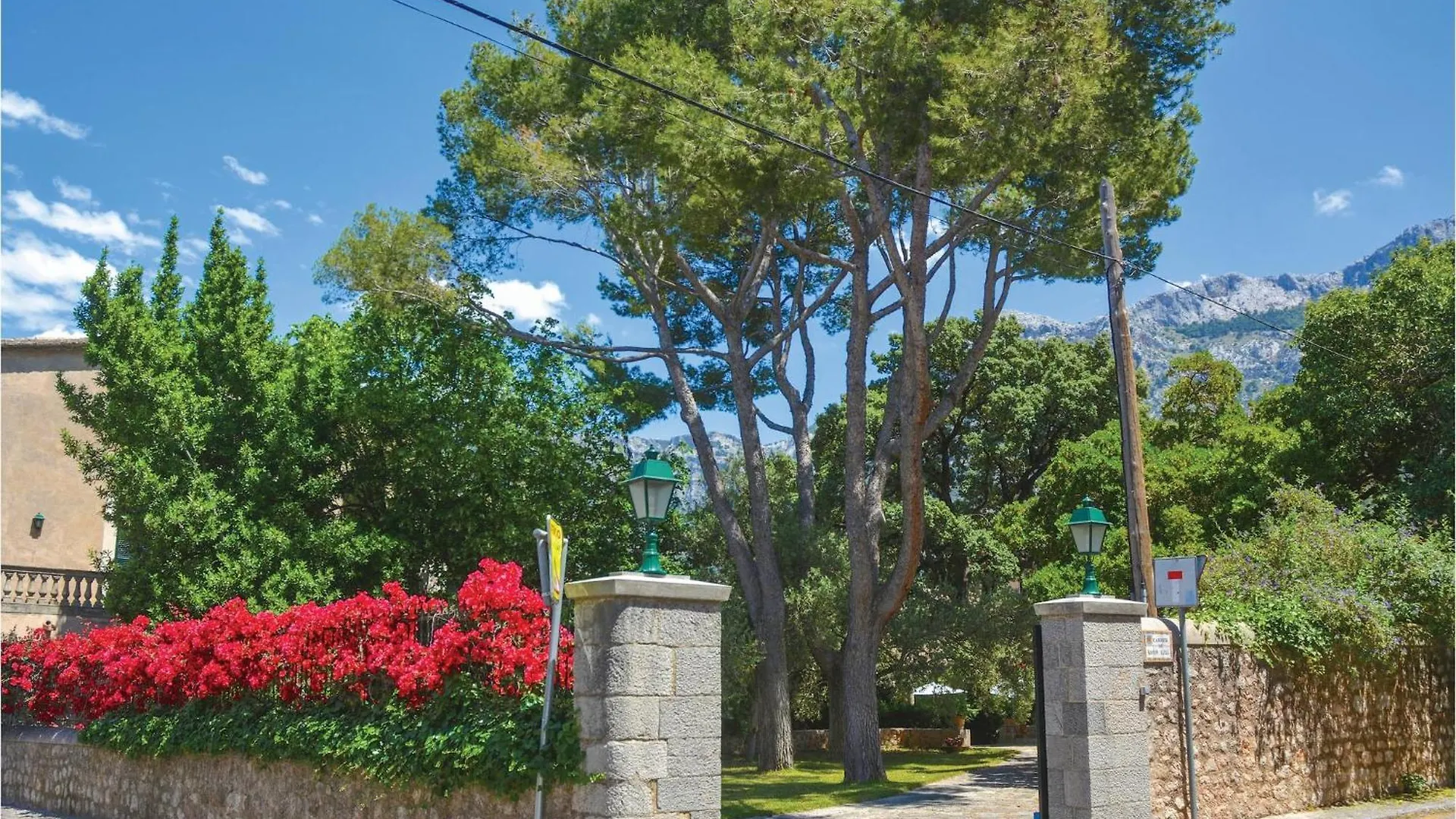 Awesome Home In Soller With Outdoor Swimming Pool