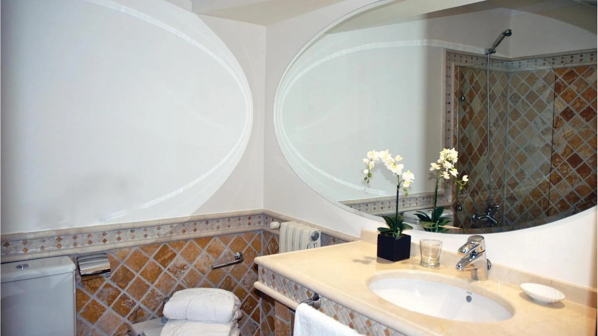 Awesome Home In Soller With Outdoor Swimming Pool 0*,